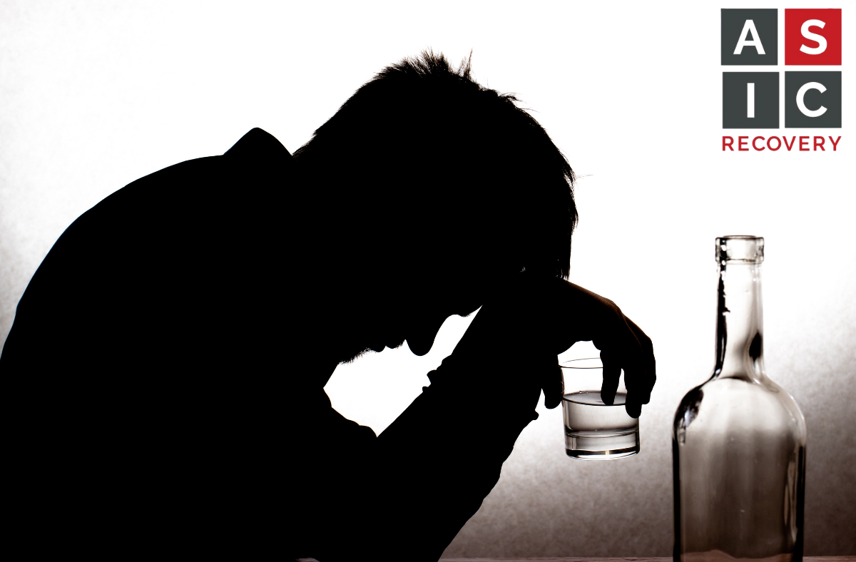 More advanced drug or alcohol addiction treatment programs, like PHP. An image of a group discussing substance abuse treatment